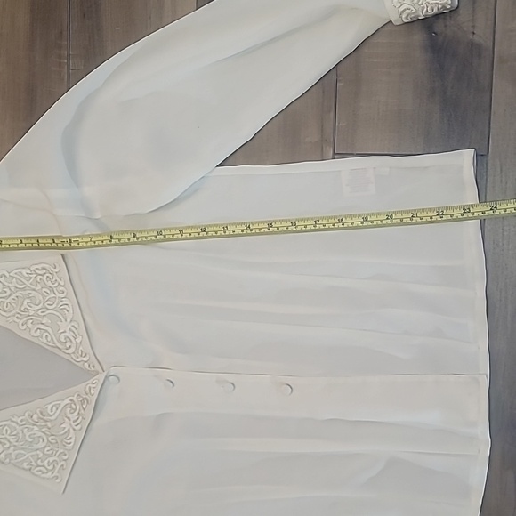 Vintage cream blouse embroidery collar and cuffs - Picture 14 of 15